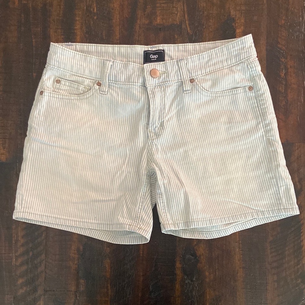 Gap Shorts